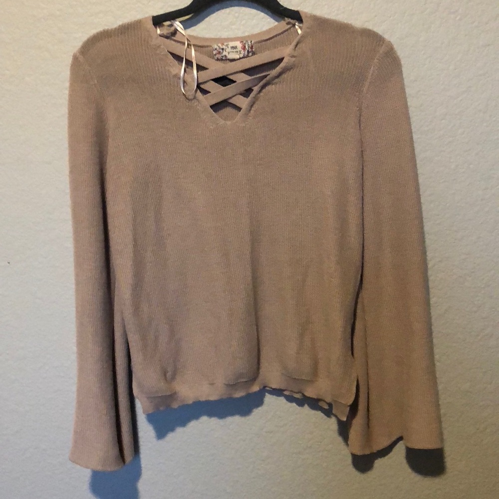 Women’s Knitted Top